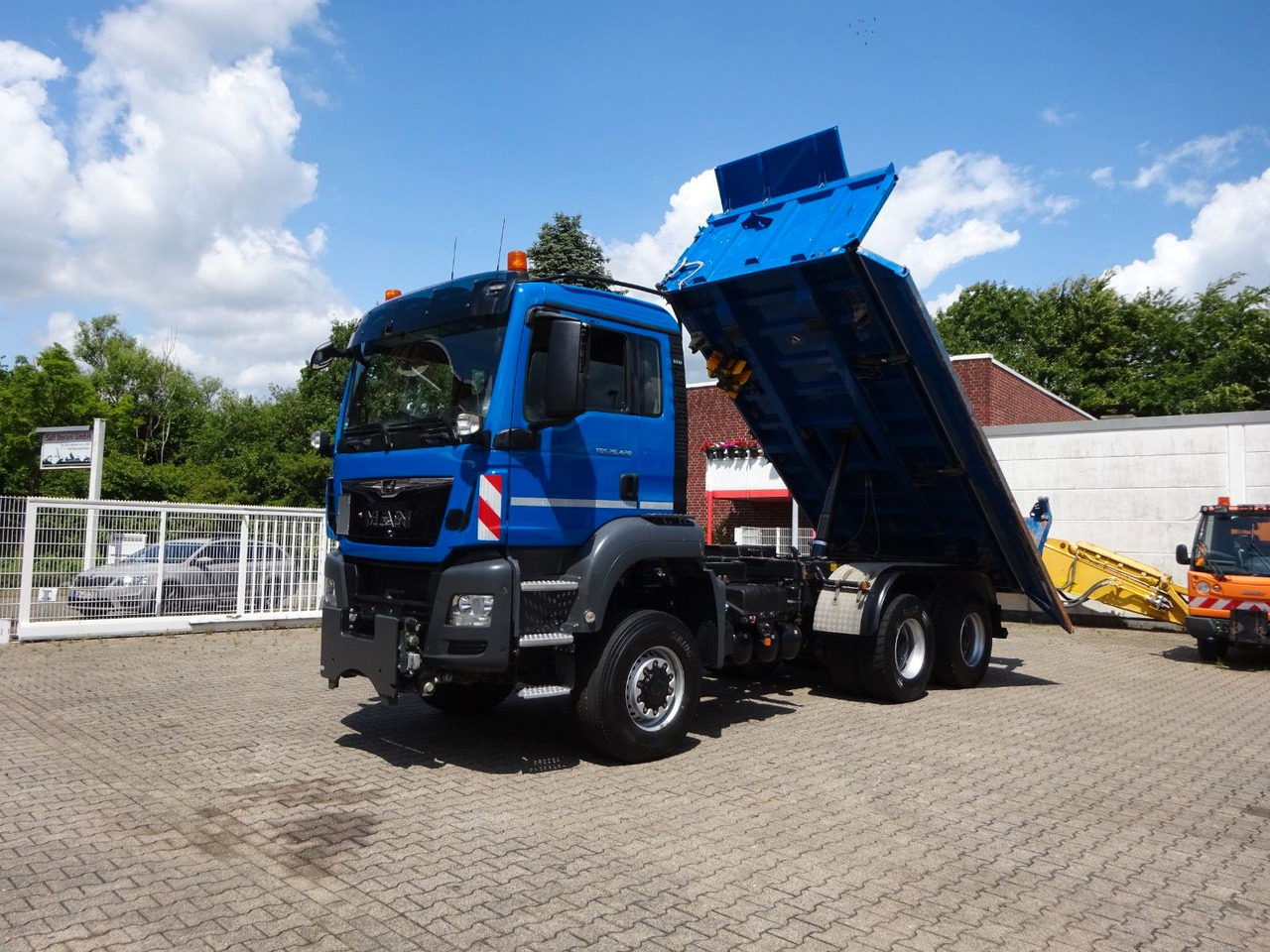 MAN 26.420 TGS MEILER 3Skipper + Bordmatik 6x6 - Sklápěč, Auto s hydraulickou rukou: obrázek 1 MAN 26.420 TGS MEILER 3Skipper + Bordmatik 6x6 - Sklápěč, Auto s hydraulickou rukou: obrázek 1