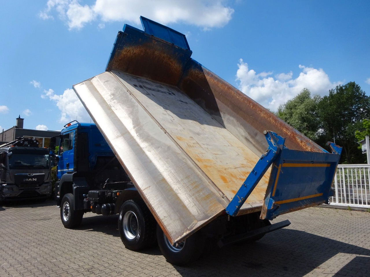 MAN 26.420 TGS MEILER 3Skipper + Bordmatik 6x6 - Sklápěč, Auto s hydraulickou rukou: obrázek 3 MAN 26.420 TGS MEILER 3Skipper + Bordmatik 6x6 - Sklápěč, Auto s hydraulickou rukou: obrázek 3