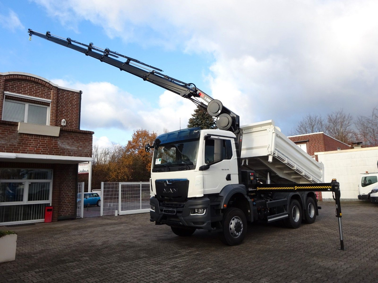 MAN 33.430 6x6 3-SEITENKIPPER KRAN HIAB 228- 6HYDRO - Sklápěč, Auto s hydraulickou rukou: obrázek 3 MAN 33.430 6x6 3-SEITENKIPPER KRAN HIAB 228- 6HYDRO - Sklápěč, Auto s hydraulickou rukou: obrázek 3