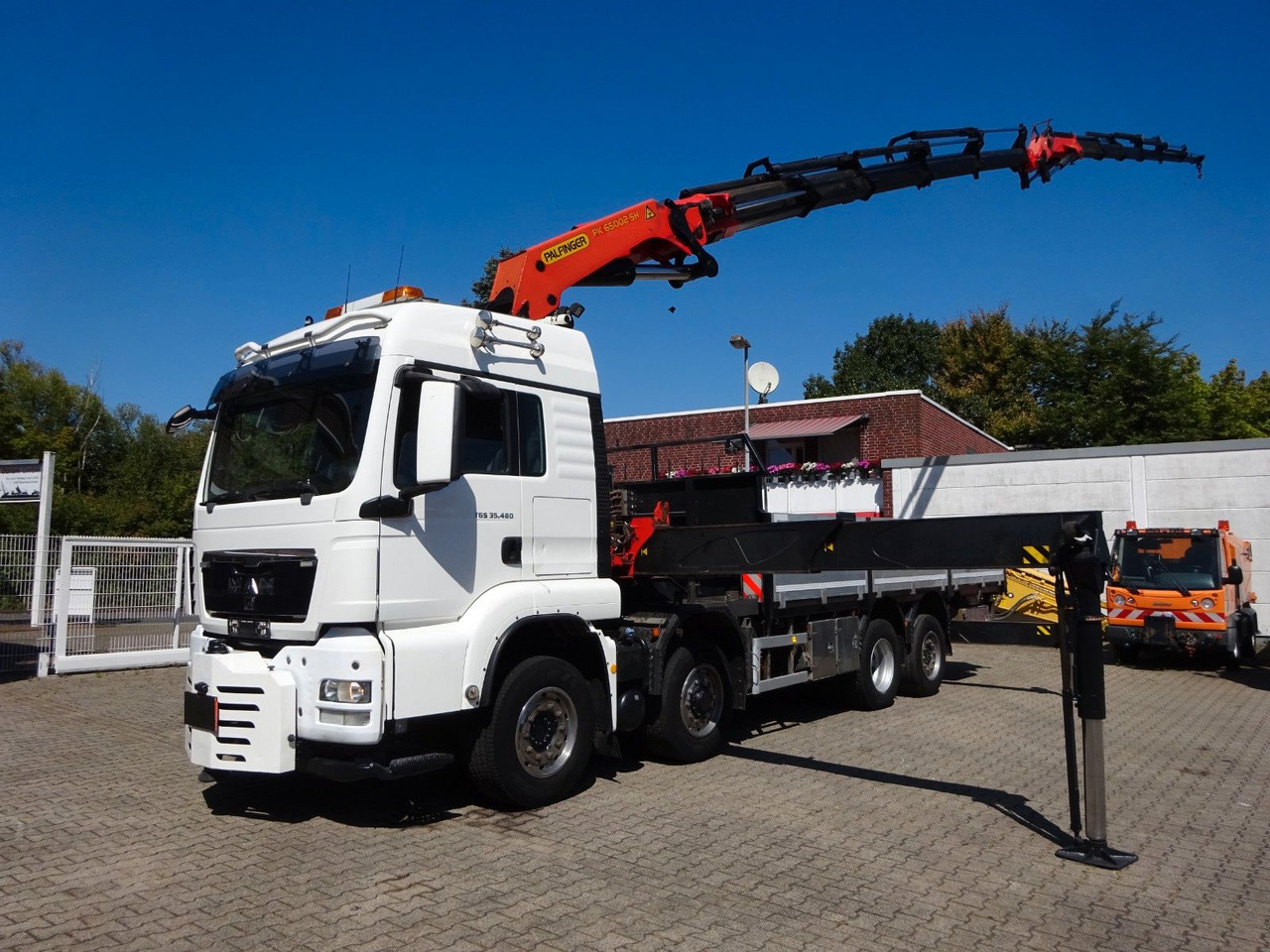 MAN 35.480 TGS Pritsche + PK 65002 Kran 8x2 - Auto s hydraulickou rukou: obrázek 1 MAN 35.480 TGS Pritsche + PK 65002 Kran 8x2 - Auto s hydraulickou rukou: obrázek 1