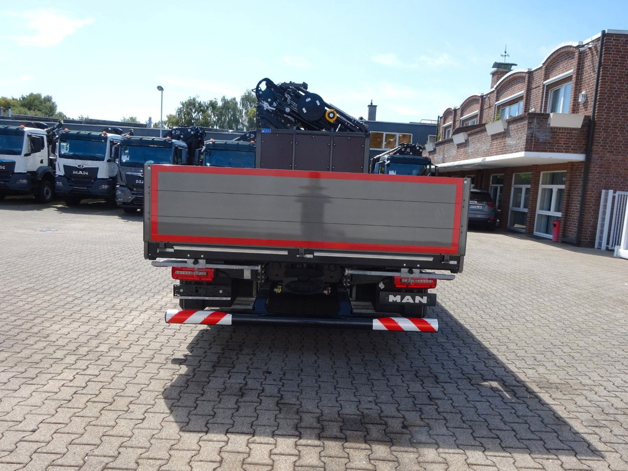 Auto s hydraulickou rukou, Nákladní automobil valníkový/ Plošinový MAN 35.510 P+ 955 Effer jib Seilwind(100t Meterkran MAN 35.510 P+ 955 Effer jib Seilwind(100t Meterkran: obrázek 12