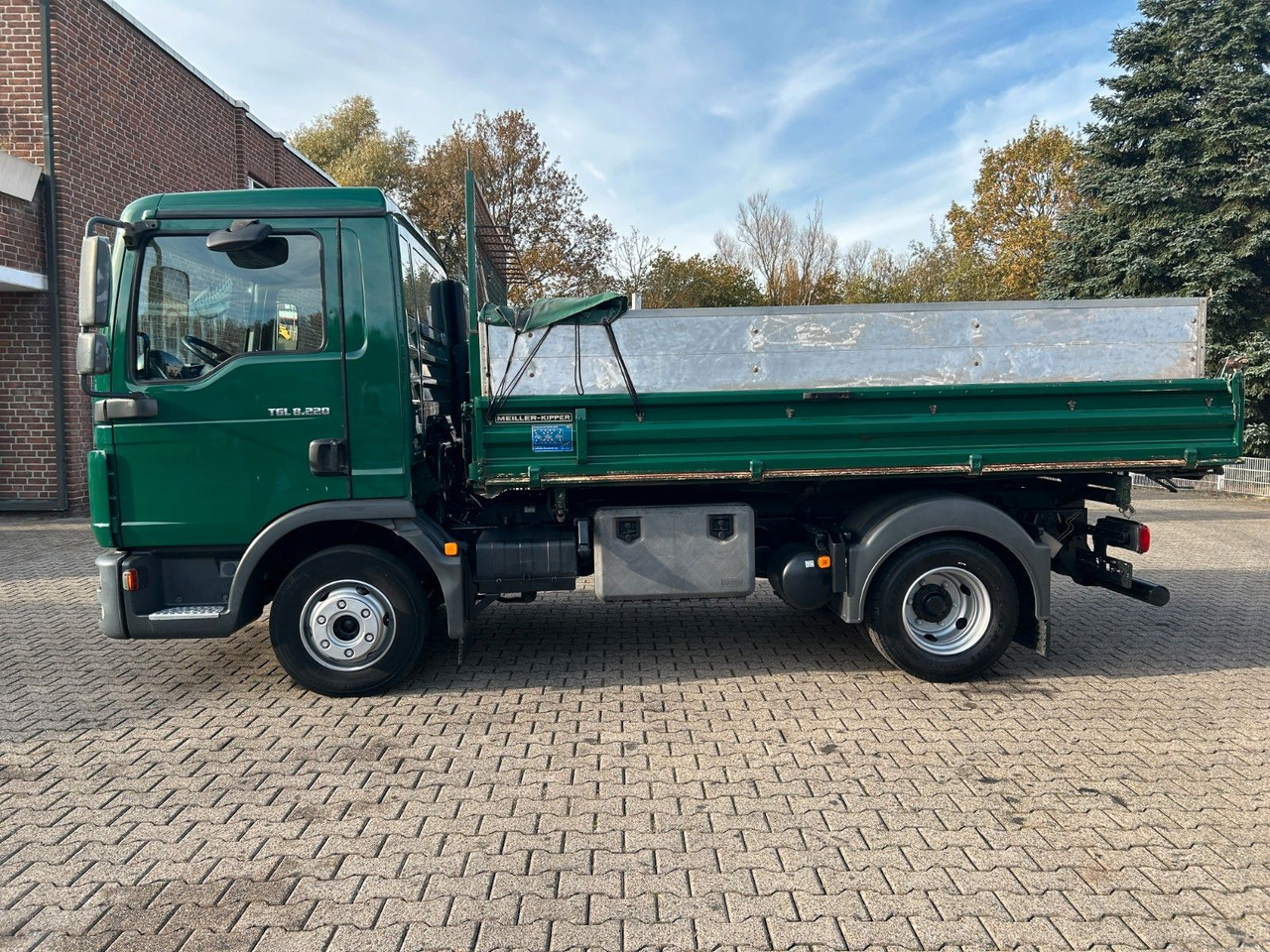 MAN 8.220 TGL MEILLER 3Skipper mit hohen Wänden - Sklápěč: obrázek 4 MAN 8.220 TGL MEILLER 3Skipper mit hohen Wänden - Sklápěč: obrázek 4