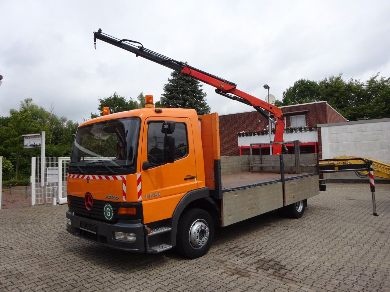 Mercedes-Benz 1323 Atego Pritsche + PK 9501 Kran 4x2 - Nákladní automobil valníkový/ Plošinový, Auto s hydraulickou rukou: obrázek 2 Mercedes-Benz 1323 Atego Pritsche + PK 9501 Kran 4x2 - Nákladní automobil valníkový/ Plošinový, Auto s hydraulickou rukou: obrázek 2