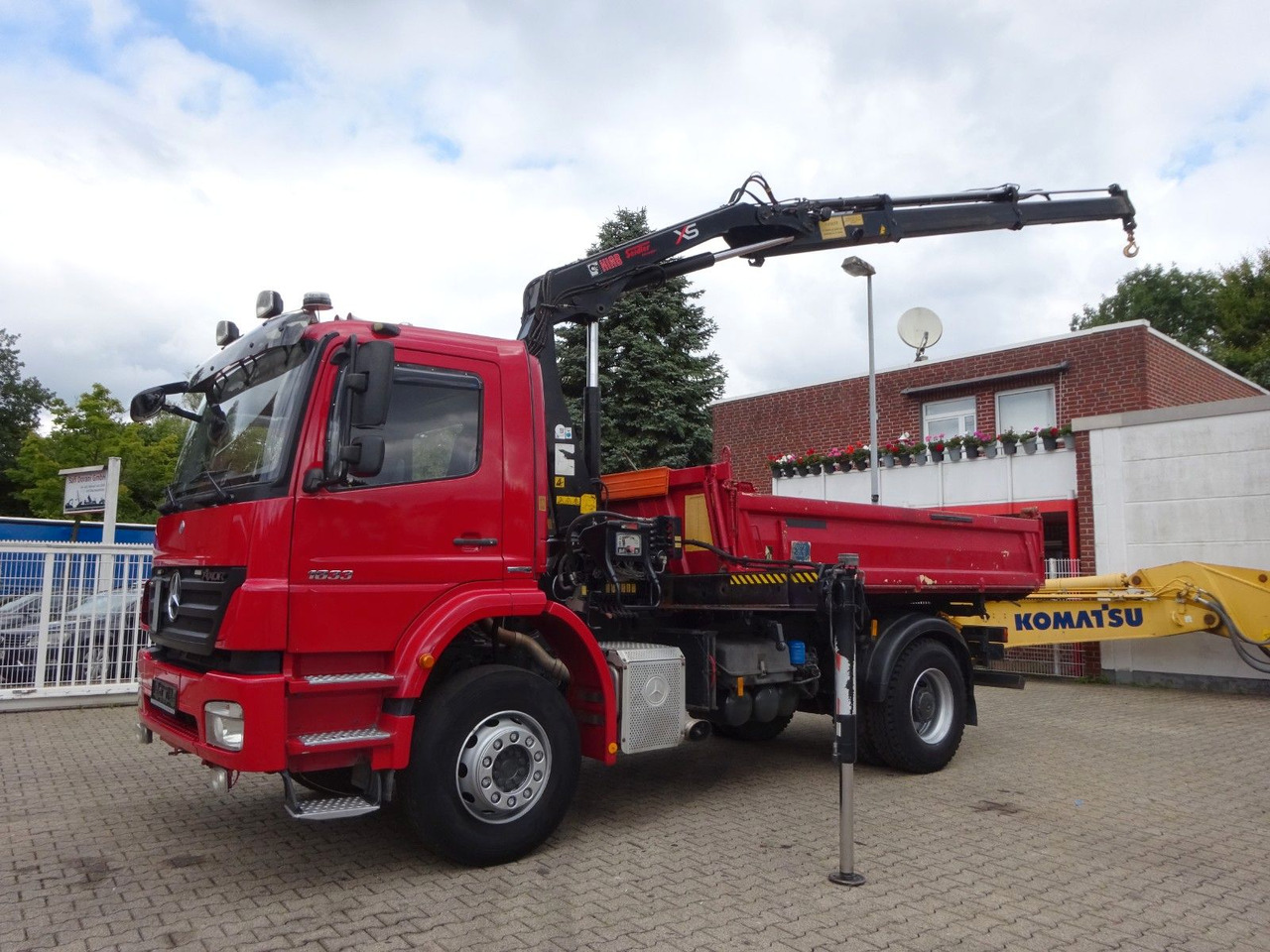 Mercedes-Benz 1833 Axor Meiller 3Skipper +HIAB 111 HIDUO +Funk - Sklápěč, Auto s hydraulickou rukou: obrázek 4 Mercedes-Benz 1833 Axor Meiller 3Skipper +HIAB 111 HIDUO +Funk - Sklápěč, Auto s hydraulickou rukou: obrázek 4