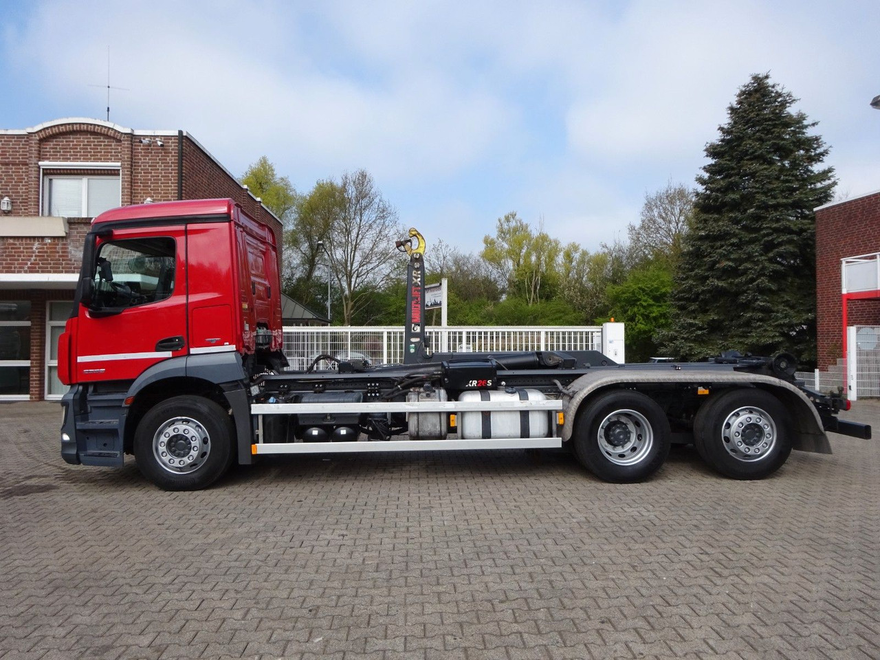 Mercedes-Benz 2532 Antos Multilift Abroller+Lift-Lenkachse6x2 - Hákový nosič kontejnerů: obrázek 4 Mercedes-Benz 2532 Antos Multilift Abroller+Lift-Lenkachse6x2 - Hákový nosič kontejnerů: obrázek 4