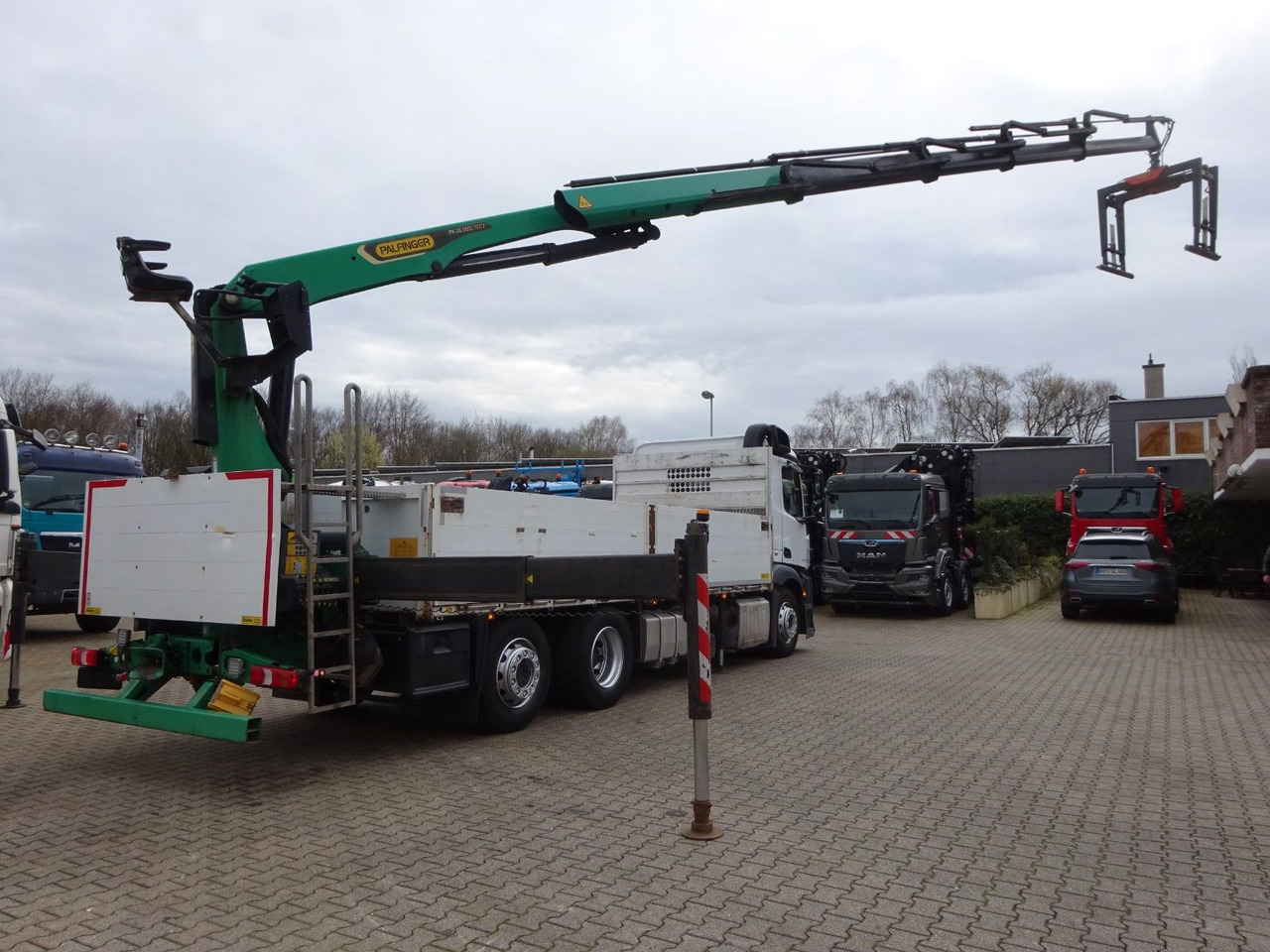 Mercedes-Benz 2543 Antos Baustoff +PK 26001 bis 20 m Auslage Mercedes-Benz 2543 Antos Baustoff +PK 26001 bis 20 m Auslage - Auto s hydraulickou rukou, Nákladní automobil valníkový/ Plošinový: obrázek 3 Mercedes-Benz 2543 Antos Baustoff +PK 26001 bis 20 m Auslage Mercedes-Benz 2543 Antos Baustoff +PK 26001 bis 20 m Auslage - Auto s hydraulickou rukou, Nákladní automobil valníkový/ Plošinový: obrázek 3
