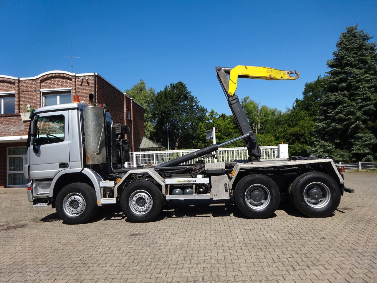 Mercedes-Benz 3244 Actros PALFINGER Abroller 8x4 - Hákový nosič kontejnerů: obrázek 5 Mercedes-Benz 3244 Actros PALFINGER Abroller 8x4 - Hákový nosič kontejnerů: obrázek 5