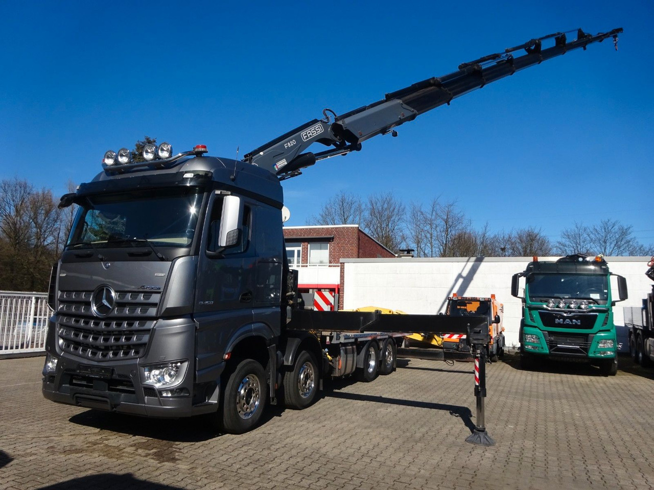 Mercedes-Benz 3453 Plattform + Fassi F820 Kran 8x2 Mercedes-Benz 3453 FASSI F820 Kran 8x Hydr. Ausschub - Auto s hydraulickou rukou, Nákladní automobil valníkový/ Plošinový: obrázek 2 Mercedes-Benz 3453 Plattform + Fassi F820 Kran 8x2 Mercedes-Benz 3453 FASSI F820 Kran 8x Hydr. Ausschub - Auto s hydraulickou rukou, Nákladní automobil valníkový/ Plošinový: obrázek 2
