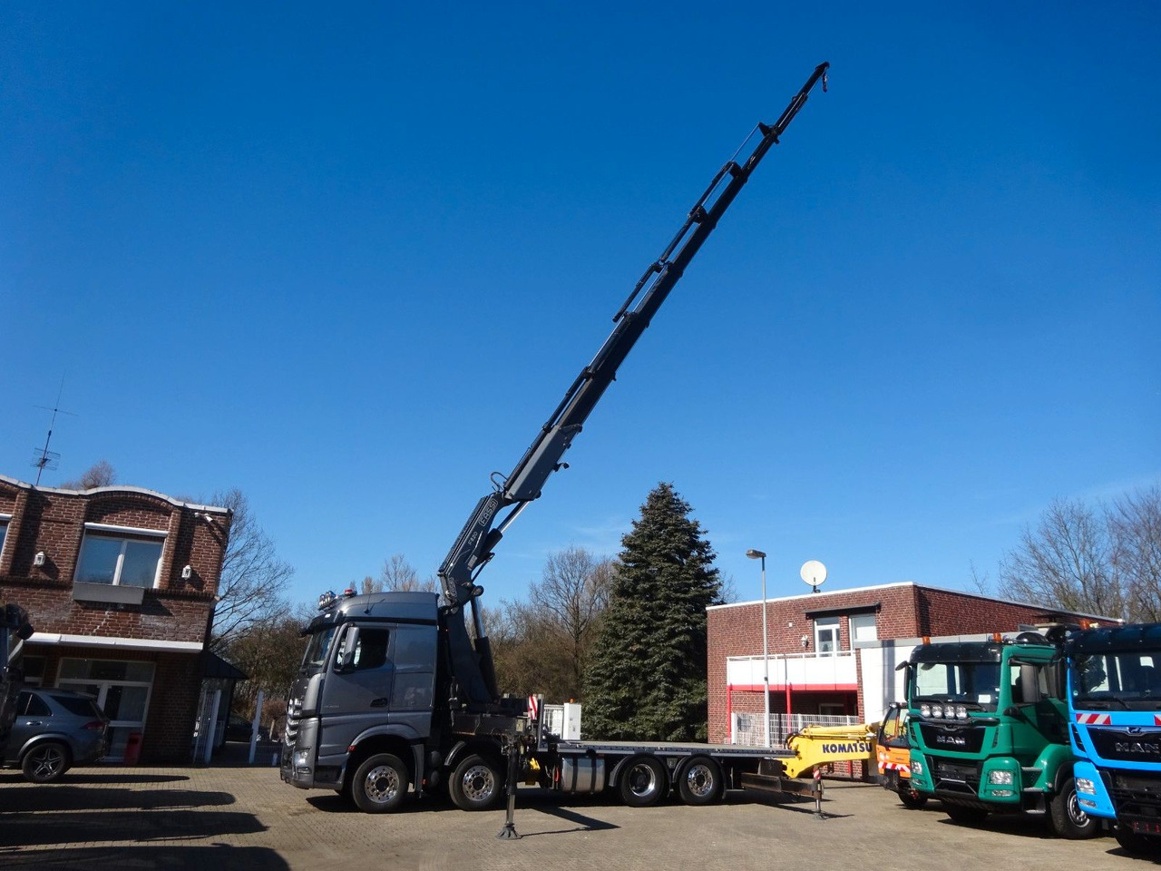 Mercedes-Benz 3453 Plattform + Fassi F820 Kran 8x2 Mercedes-Benz 3453 FASSI F820 Kran 8x Hydr. Ausschub - Auto s hydraulickou rukou, Nákladní automobil valníkový/ Plošinový: obrázek 4 Mercedes-Benz 3453 Plattform + Fassi F820 Kran 8x2 Mercedes-Benz 3453 FASSI F820 Kran 8x Hydr. Ausschub - Auto s hydraulickou rukou, Nákladní automobil valníkový/ Plošinový: obrázek 4
