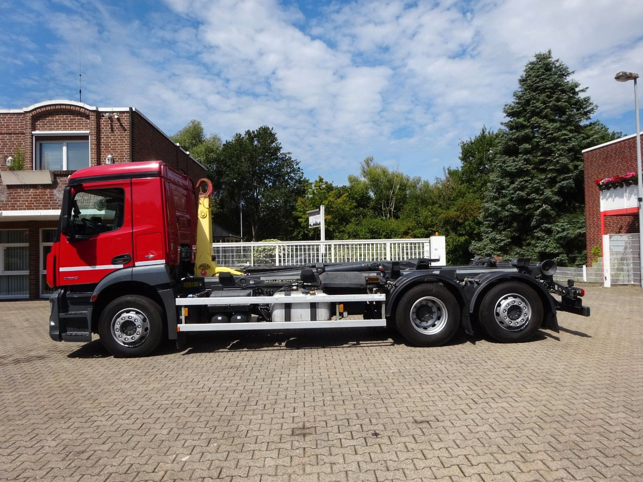 Mercedes-Benz Antos 2532 MEILLER Abroller Lift+Lenkachse 6x2 - Hákový nosič kontejnerů: obrázek 4 Mercedes-Benz Antos 2532 MEILLER Abroller Lift+Lenkachse 6x2 - Hákový nosič kontejnerů: obrázek 4