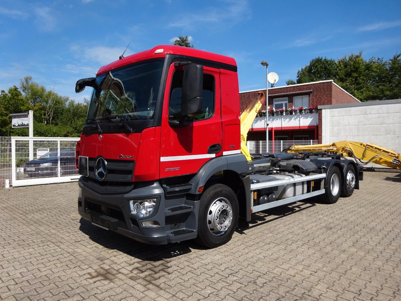 Mercedes-Benz Antos 2532 MEILLER Abroller Lift+Lenkachse 6x2 - Hákový nosič kontejnerů: obrázek 3 Mercedes-Benz Antos 2532 MEILLER Abroller Lift+Lenkachse 6x2 - Hákový nosič kontejnerů: obrázek 3