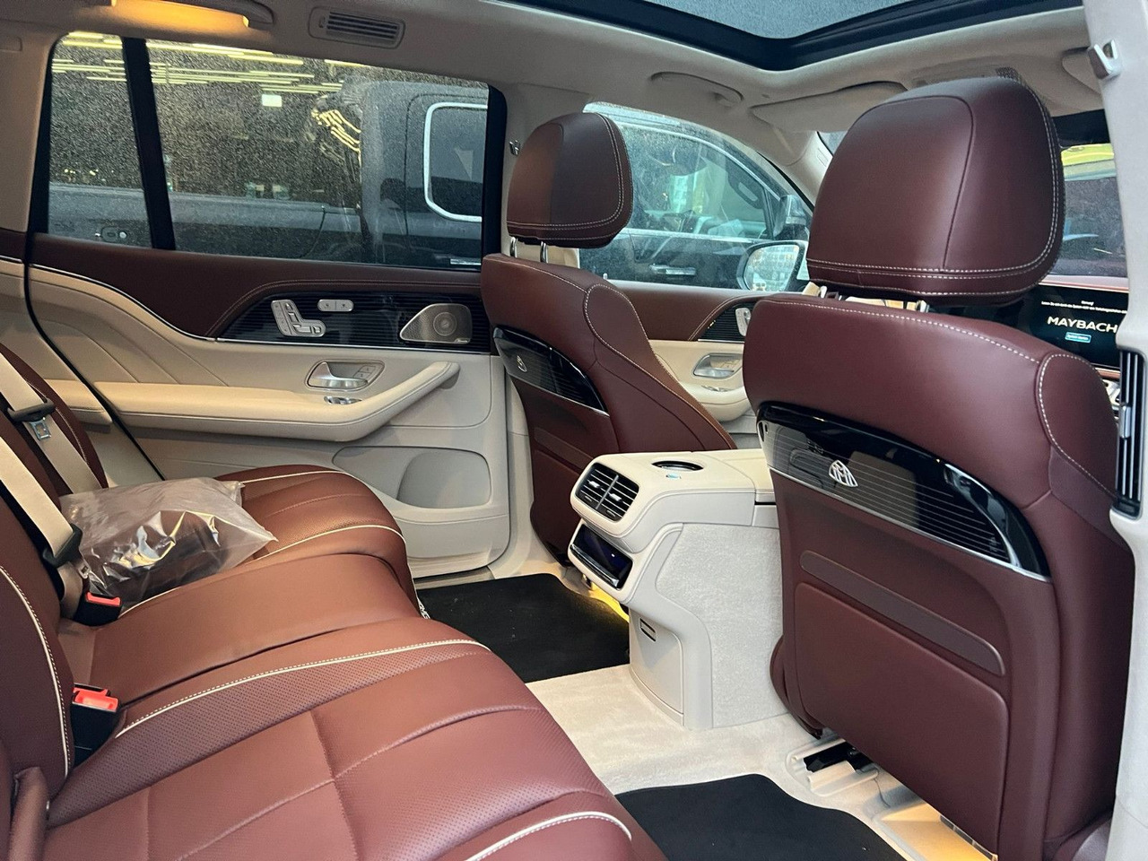 SUV Mercedes-Benz GLS 600 Maybach 4Matic | 23 ZOLL | BURMESTER Mercedes-Benz GLS 600 Maybach 4Matic | 23 ZOLL | BURMESTER: obrázek 8