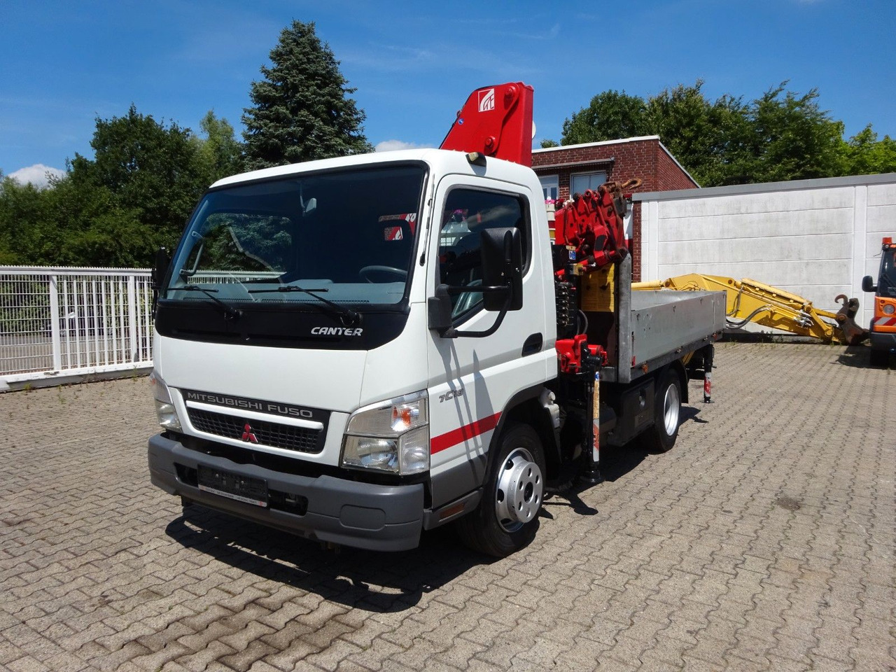 Mitsubishi Fuso Canter 7C18 + Ferrari F571 Kran - Dodávka valník: obrázek 5 Mitsubishi Fuso Canter 7C18 + Ferrari F571 Kran - Dodávka valník: obrázek 5