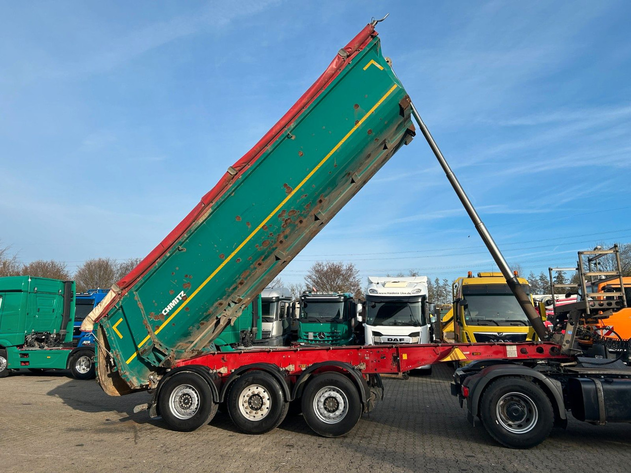 Schmitz Cargobull Stahl Kippauflieger mit Liftachse - Sklápěcí návěs: obrázek 2 Schmitz Cargobull Stahl Kippauflieger mit Liftachse - Sklápěcí návěs: obrázek 2