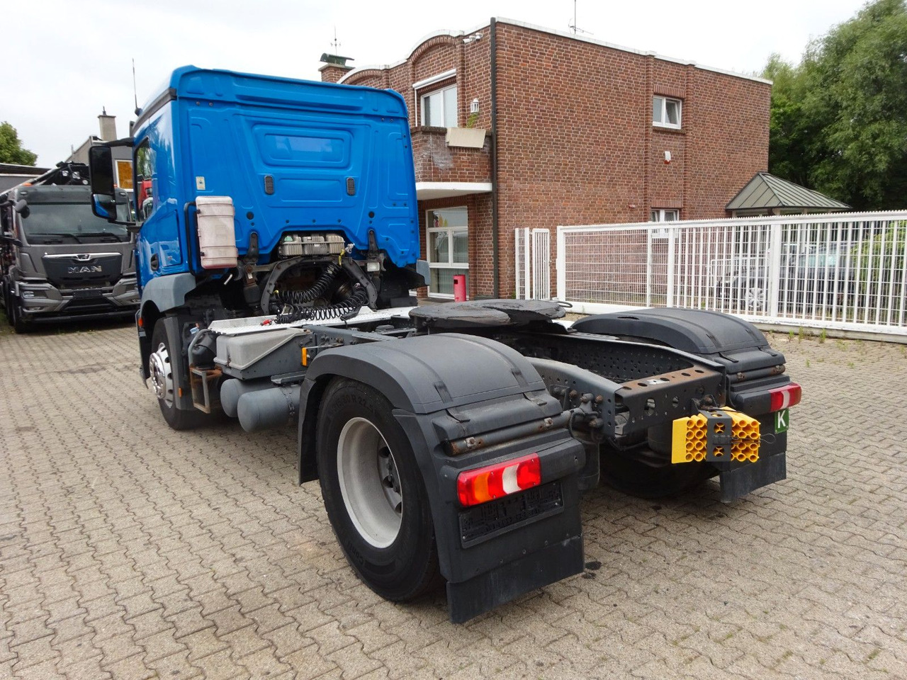 Mercedes-Benz 1840 Actros SZM 4x2 - Tahač: obrázek 4 Mercedes-Benz 1840 Actros SZM 4x2 - Tahač: obrázek 4