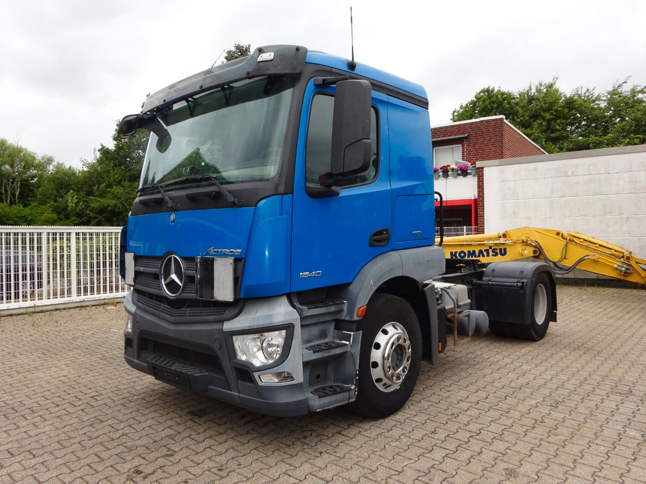 Mercedes-Benz 1840 Actros SZM 4x2 - Tahač: obrázek 2 Mercedes-Benz 1840 Actros SZM 4x2 - Tahač: obrázek 2