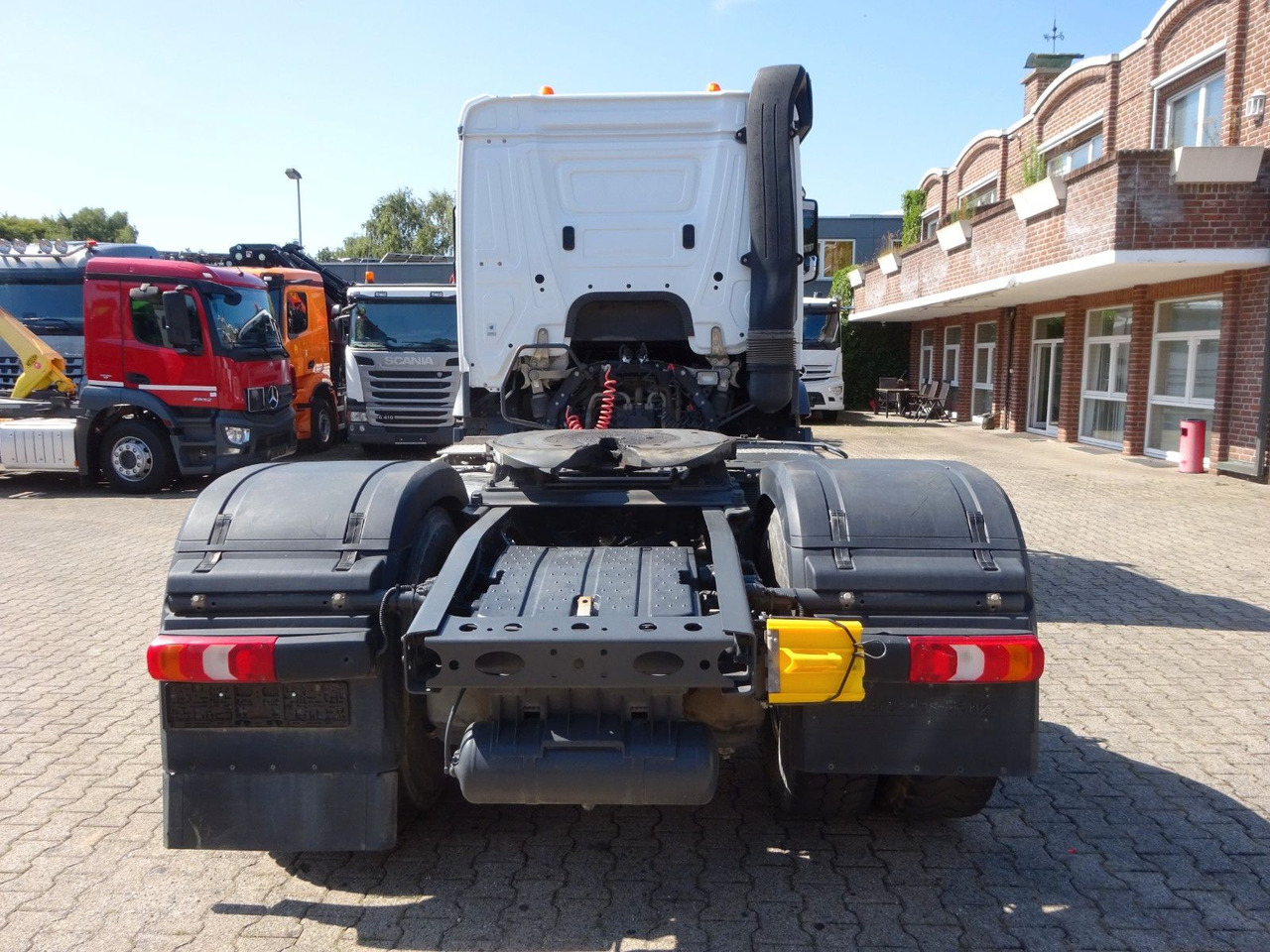Mercedes-Benz 1846 Actros SZM HAD ALLRAD - Tahač: obrázek 5 Mercedes-Benz 1846 Actros SZM HAD ALLRAD - Tahač: obrázek 5