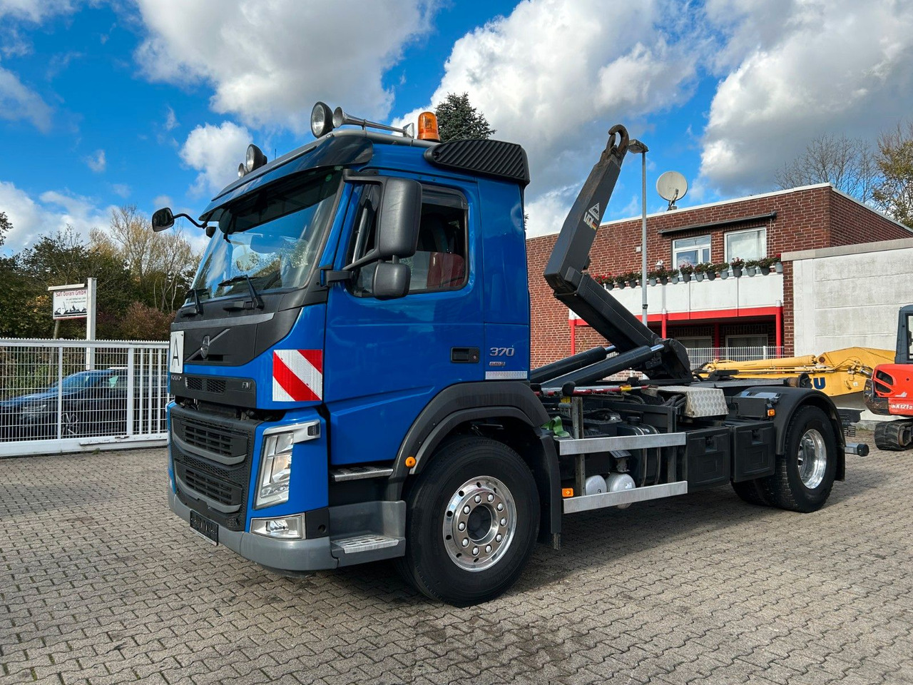Volvo FM 370 VDL Abroller 4x2 - Hákový nosič kontejnerů: obrázek 1 Volvo FM 370 VDL Abroller 4x2 - Hákový nosič kontejnerů: obrázek 1