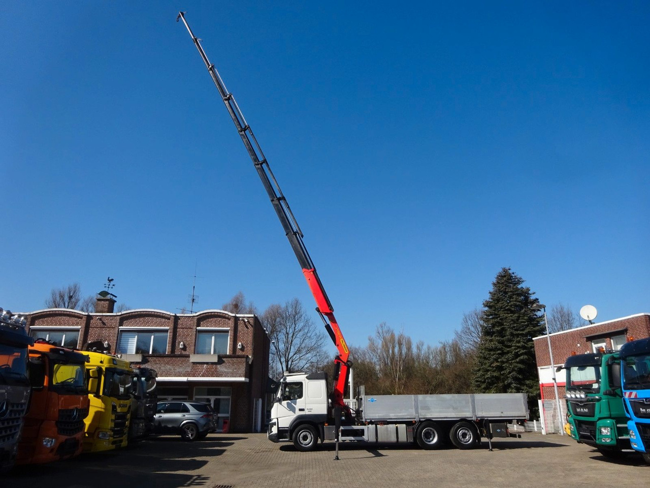 Volvo FMX 540 Pritsche + PK 33002 Kran 6x2 - Auto s hydraulickou rukou: obrázek 2 Volvo FMX 540 Pritsche + PK 33002 Kran 6x2 - Auto s hydraulickou rukou: obrázek 2
