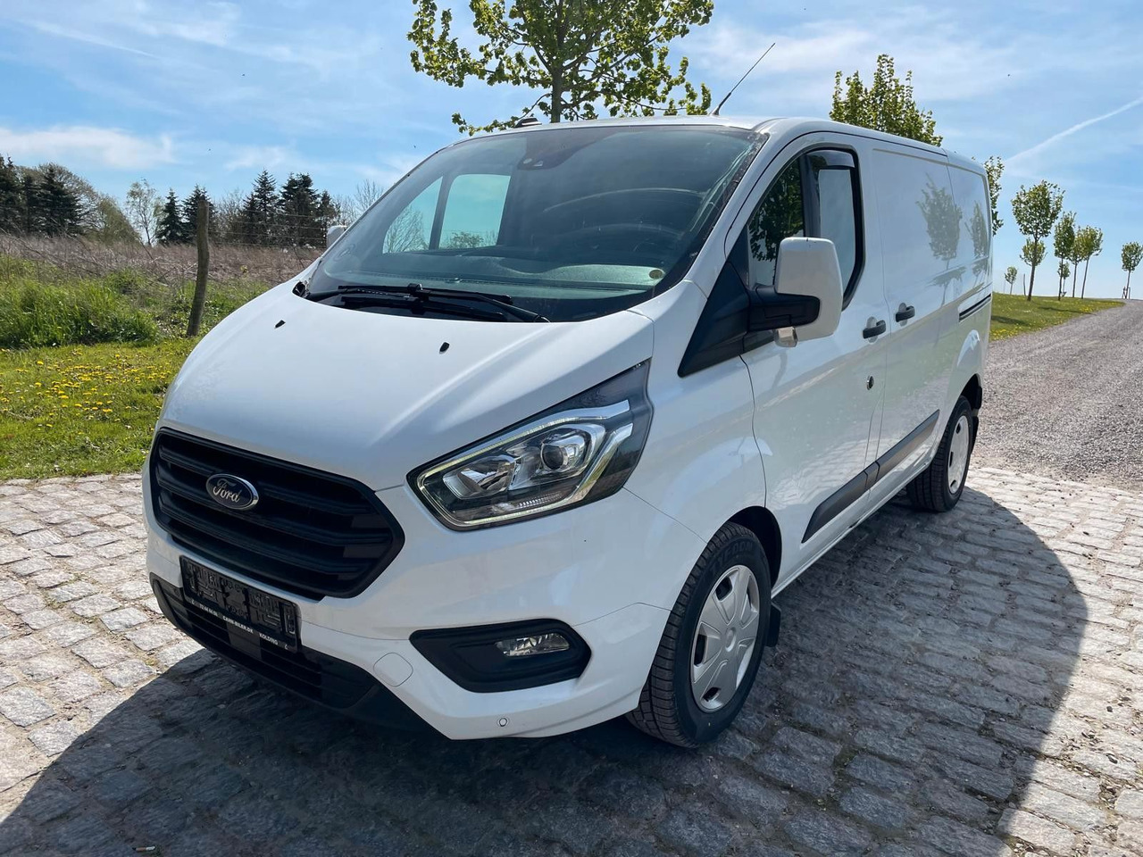 Ford Transit Custom Kasten 280 L1 Trend *NEW TUV* - Mikrobus: obrázek 1 Ford Transit Custom Kasten 280 L1 Trend *NEW TUV* - Mikrobus: obrázek 1