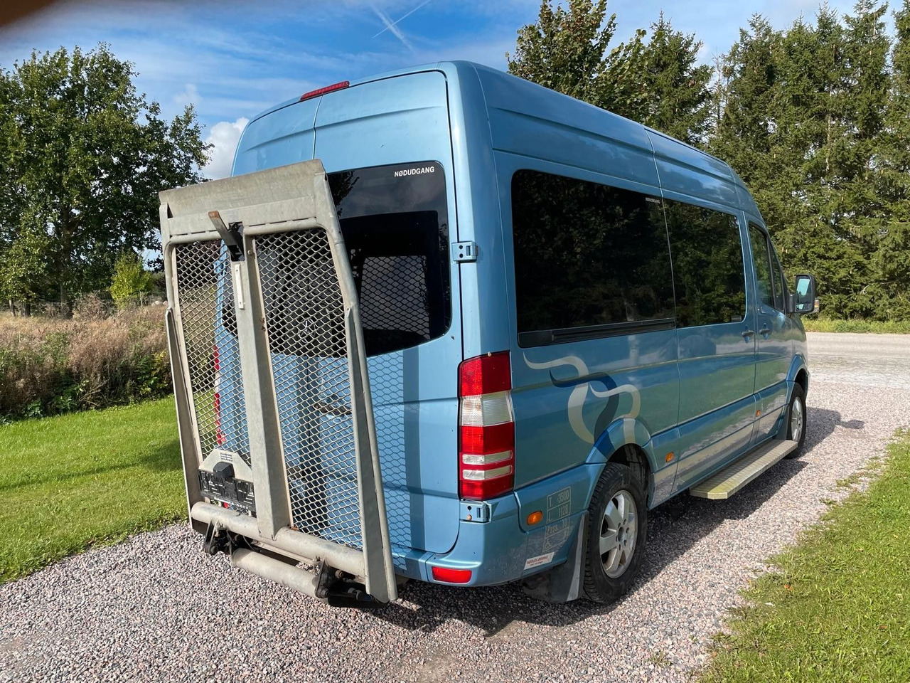 Mercedes-Benz Sprinter 316 CDI AUT * BUS ** 9 bis 11 sitze** - Mikrobus: obrázek 5 Mercedes-Benz Sprinter 316 CDI AUT * BUS ** 9 bis 11 sitze** - Mikrobus: obrázek 5