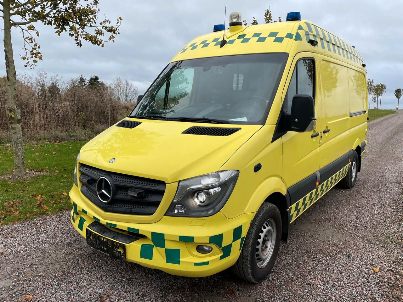 Mercedes-Benz Sprinter II 316 CDI Aut Ambulance Mercedes-Benz Sprinter II 316 CDI Aut Ambulance - Furgon: obrázek 2 Mercedes-Benz Sprinter II 316 CDI Aut Ambulance Mercedes-Benz Sprinter II 316 CDI Aut Ambulance - Furgon: obrázek 2