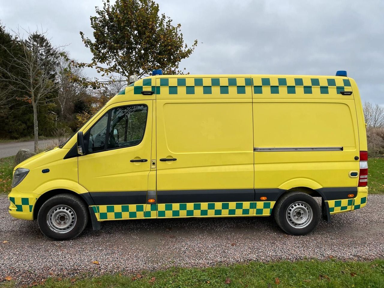 Mercedes-Benz Sprinter II 316 CDI Aut Ambulance Mercedes-Benz Sprinter II 316 CDI Aut Ambulance - Furgon: obrázek 3 Mercedes-Benz Sprinter II 316 CDI Aut Ambulance Mercedes-Benz Sprinter II 316 CDI Aut Ambulance - Furgon: obrázek 3