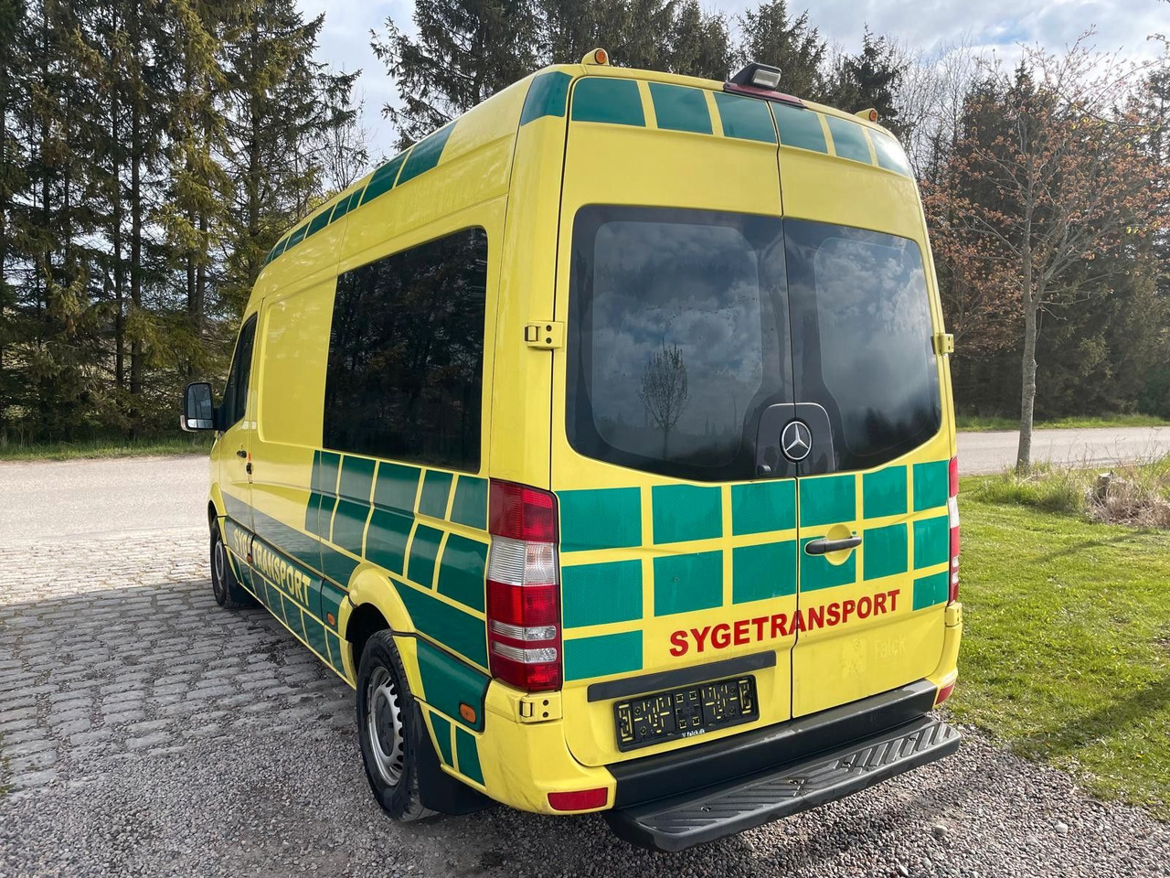 Mercedes-Benz Sprinter II Kasten 316 CDI Ambulance * - Pohotovostní vůz: obrázek 4 Mercedes-Benz Sprinter II Kasten 316 CDI Ambulance * - Pohotovostní vůz: obrázek 4