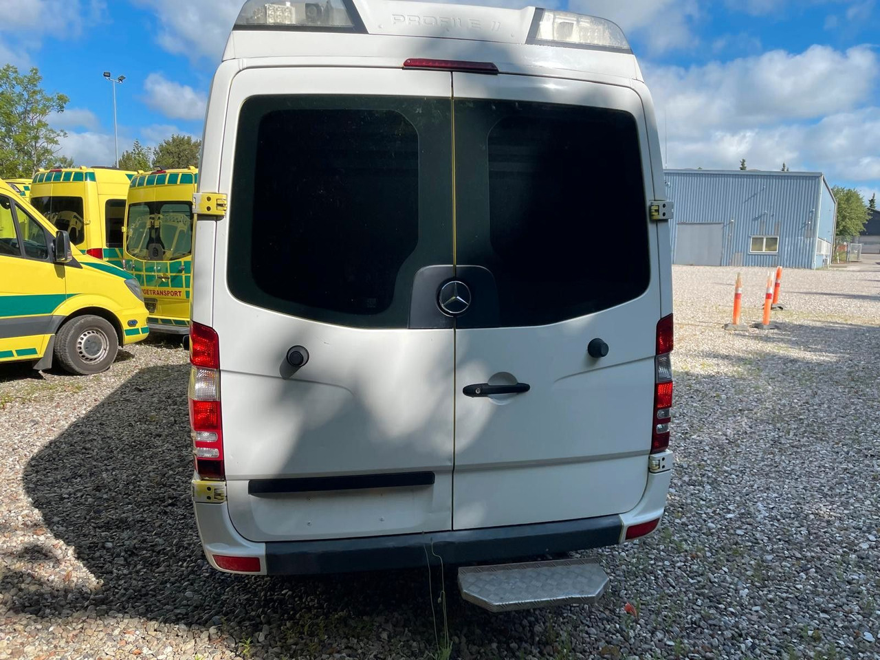 Mercedes-Benz Sprinter II Kasten 316 CDI Aut *Ambulance - Pohotovostní vůz: obrázek 3 Mercedes-Benz Sprinter II Kasten 316 CDI Aut *Ambulance - Pohotovostní vůz: obrázek 3