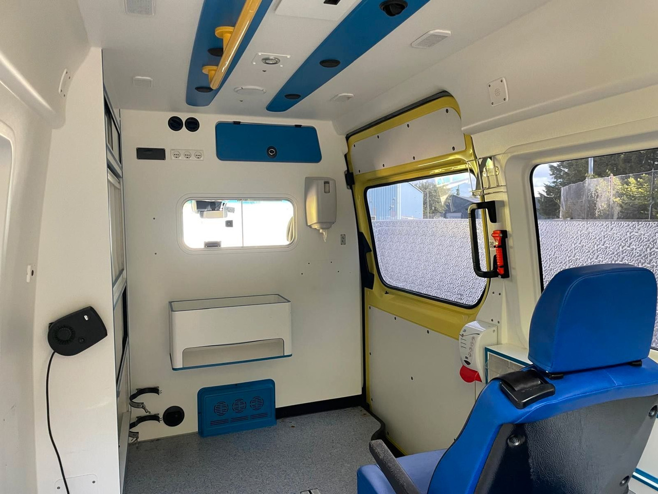 Pohotovostní vůz Mercedes-Benz Sprinter II Kasten 316CDI Aut *Ambulance: obrázek 21