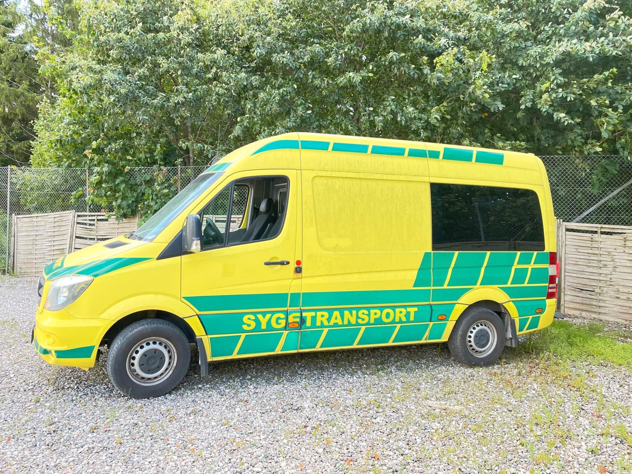 Mercedes-Benz Sprinter II Kasten 316CDI Aut *Ambulance - Pohotovostní vůz: obrázek 2 Mercedes-Benz Sprinter II Kasten 316CDI Aut *Ambulance - Pohotovostní vůz: obrázek 2