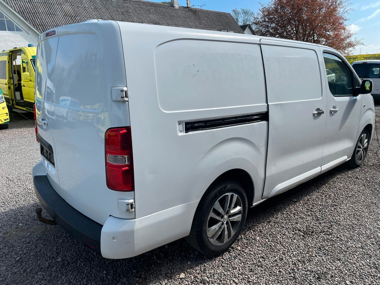 Peugeot Expert Kasten Premium L3 BlueHDi 2,0 *Defect* - Malá dodávka: obrázek 5 Peugeot Expert Kasten Premium L3 BlueHDi 2,0 *Defect* - Malá dodávka: obrázek 5
