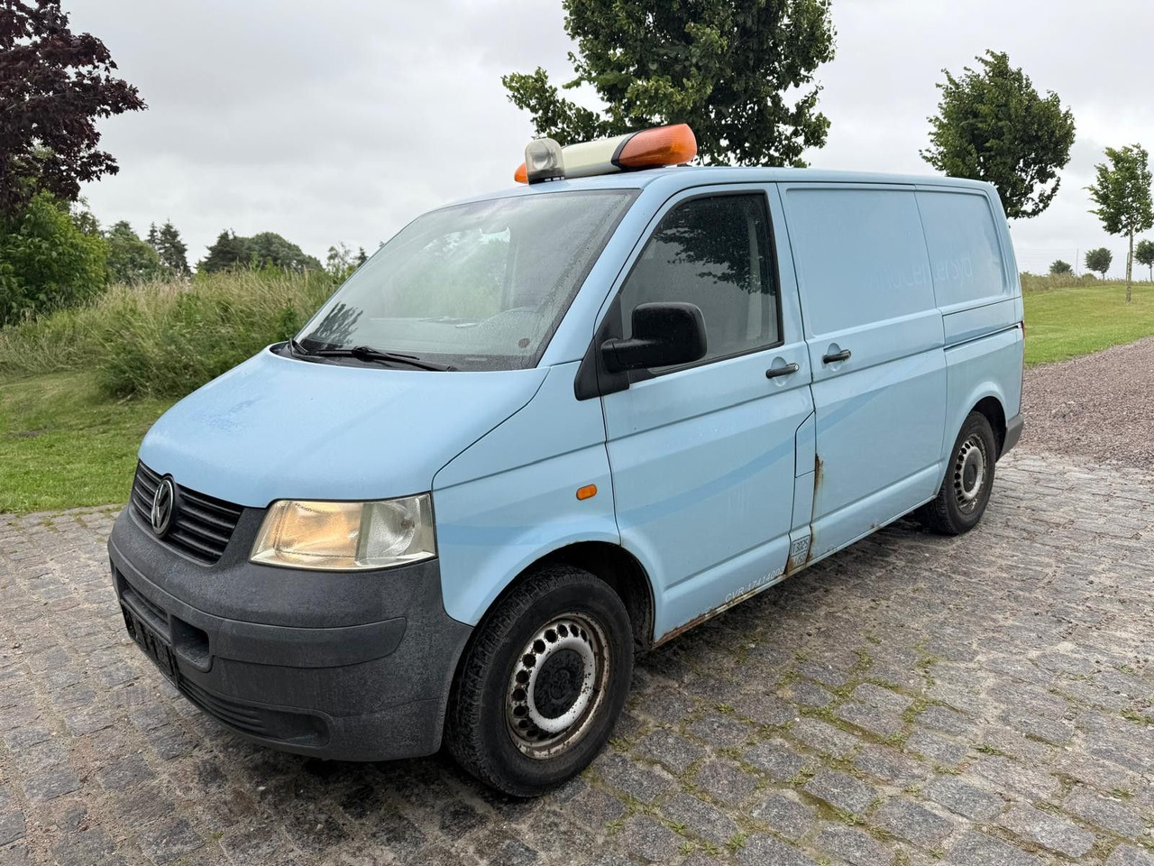Volkswagen T5 Transporter 2.5 TDI 4Motion *Klima *4x4 - Malá dodávka: obrázek 2 Volkswagen T5 Transporter 2.5 TDI 4Motion *Klima *4x4 - Malá dodávka: obrázek 2