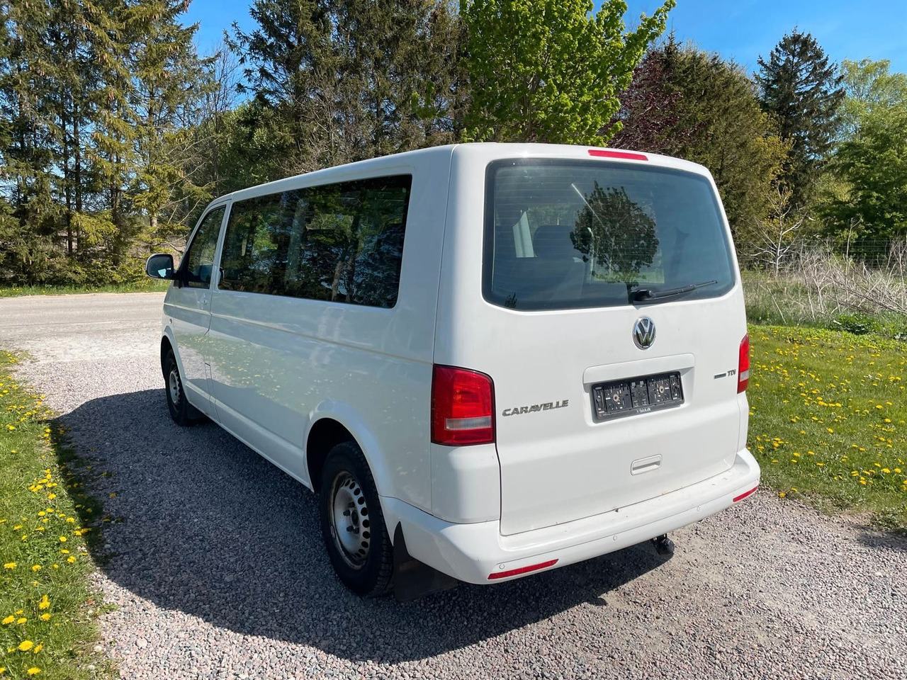 Volkswagen T5 Transporter Bus Caravelle Comfortline lang - Mikrobus: obrázek 3 Volkswagen T5 Transporter Bus Caravelle Comfortline lang - Mikrobus: obrázek 3