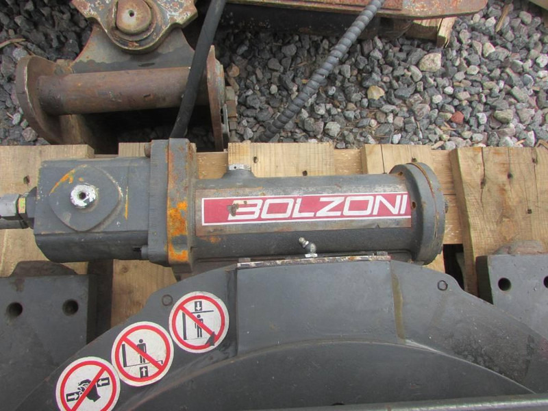 Bolzoni Fassgreifer drum clamp KG 06T2A SP - Drapák pro Manipulační technika: obrázek 3 Bolzoni Fassgreifer drum clamp KG 06T2A SP - Drapák pro Manipulační technika: obrázek 3