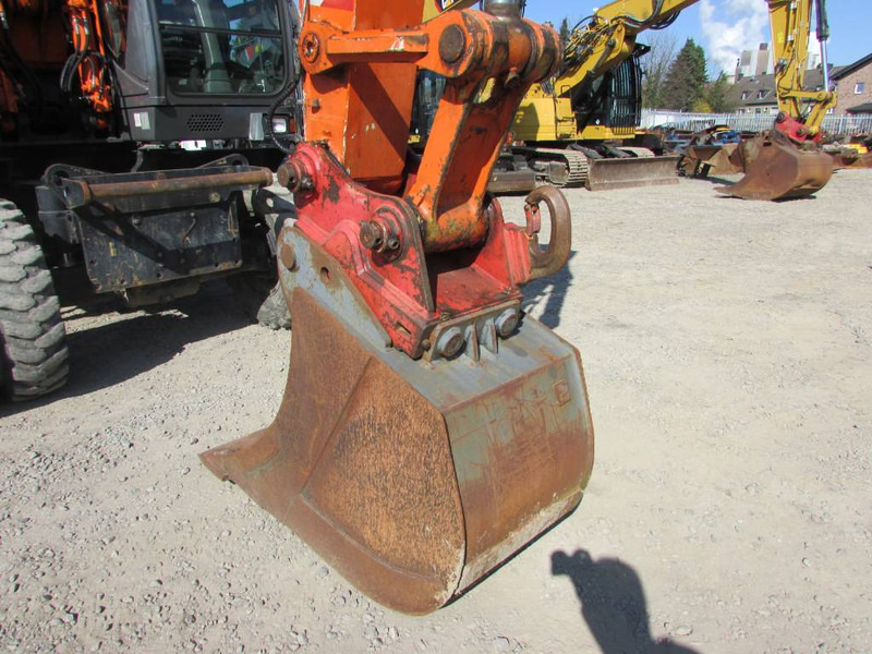 Hitachi ZX 140 W-3 Mobilbagger 45.000 EUR / Klima - Kolesové rýpadlo: obrázek 4 Hitachi ZX 140 W-3 Mobilbagger 45.000 EUR / Klima - Kolesové rýpadlo: obrázek 4