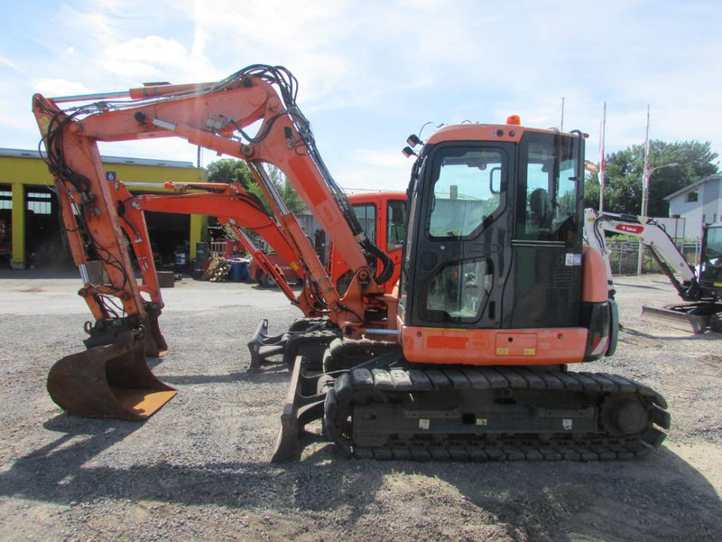 Komatsu PC 80 MR-3 Kettenbagger 31.000 EUR - Mini rýpadlo: obrázek 1 Komatsu PC 80 MR-3 Kettenbagger 31.000 EUR - Mini rýpadlo: obrázek 1