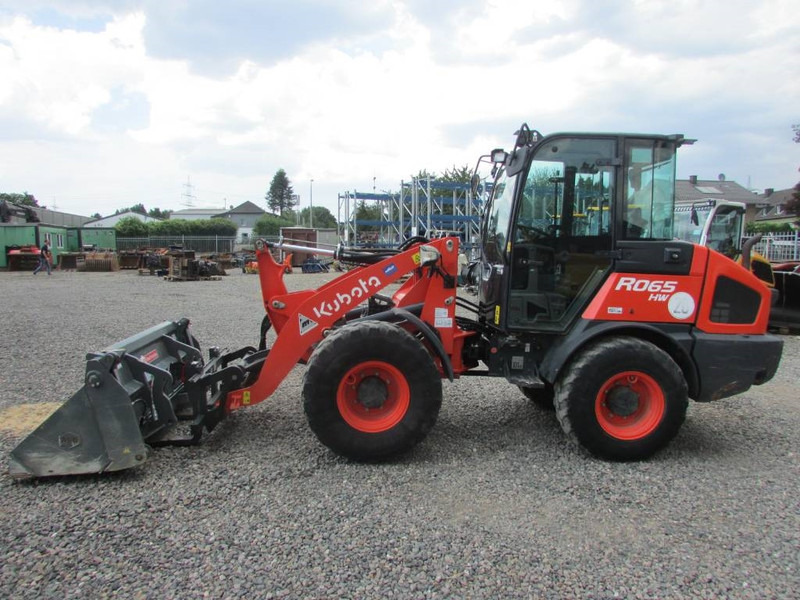Kubota R 065 Radlader 31.000 EUR - Kolový nakladač: obrázek 1 Kubota R 065 Radlader 31.000 EUR - Kolový nakladač: obrázek 1