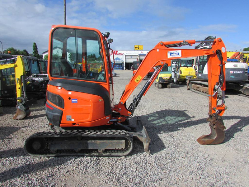 Kubota U 27-4 Minibagger 21.500 EUR - Mini rýpadlo: obrázek 4 Kubota U 27-4 Minibagger 21.500 EUR - Mini rýpadlo: obrázek 4