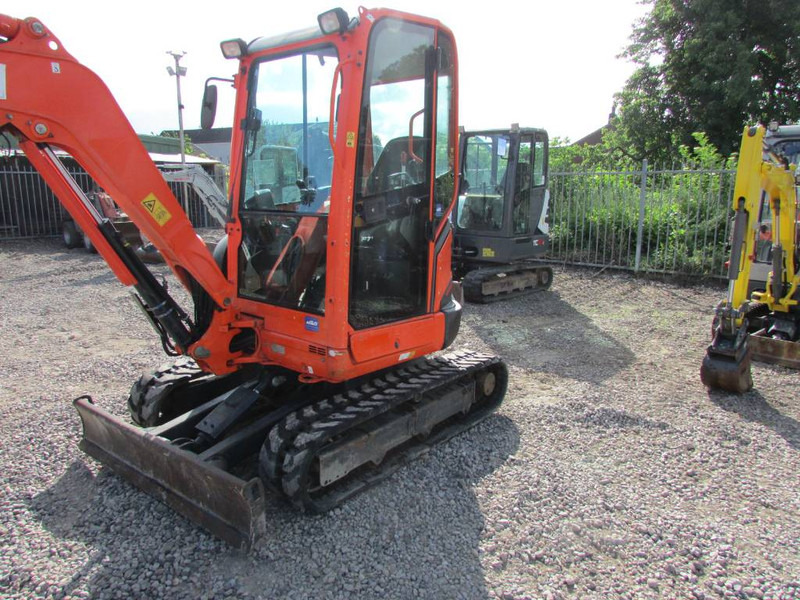 Kubota U 27-4 Minibagger 21.500 EUR - Mini rýpadlo: obrázek 2 Kubota U 27-4 Minibagger 21.500 EUR - Mini rýpadlo: obrázek 2