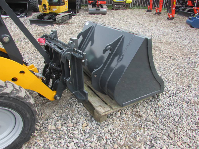 Schäffer 2428 SLT Schmalspur Radlader 32.500 Schaeffer - Smykem řízený nakladač pásový: obrázek 3 Schäffer 2428 SLT Schmalspur Radlader 32.500 Schaeffer - Smykem řízený nakladač pásový: obrázek 3