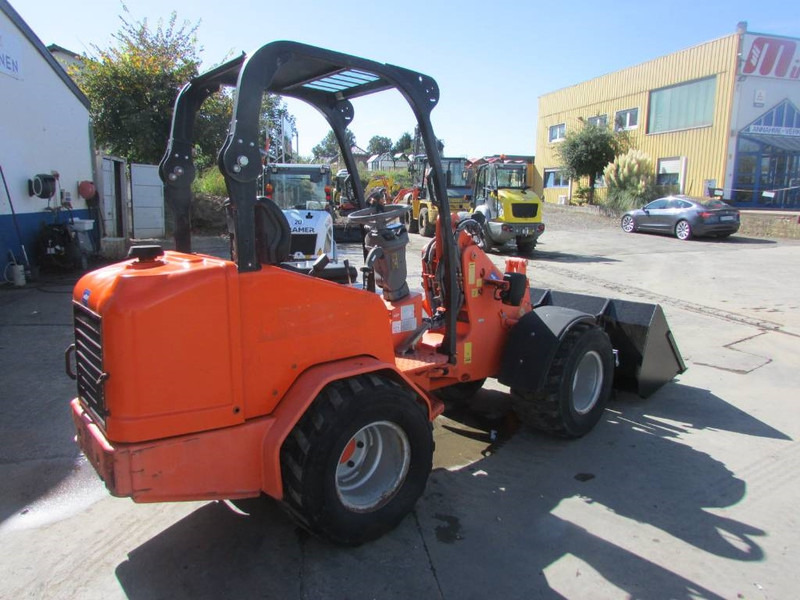 Schäffer 2436 Radlader 22.500 EUR - Kolový nakladač: obrázek 4 Schäffer 2436 Radlader 22.500 EUR - Kolový nakladač: obrázek 4