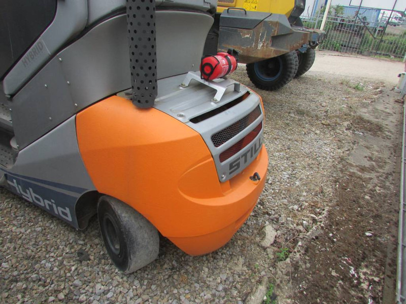 Still RX 70-30 H Hybrid / Diesel Stapler 9.500 EUR - Dieselový vysokozdvižný vozík: obrázek 4 Still RX 70-30 H Hybrid / Diesel Stapler 9.500 EUR - Dieselový vysokozdvižný vozík: obrázek 4