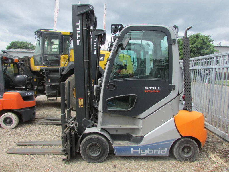 Still RX 70-30 H Hybrid / Diesel Stapler 9.500 EUR - Dieselový vysokozdvižný vozík: obrázek 1 Still RX 70-30 H Hybrid / Diesel Stapler 9.500 EUR - Dieselový vysokozdvižný vozík: obrázek 1