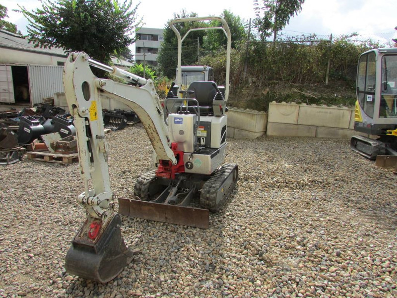 Takeuchi TB 210 R Minibagger 14.500 EUR - Mini rýpadlo: obrázek 2 Takeuchi TB 210 R Minibagger 14.500 EUR - Mini rýpadlo: obrázek 2