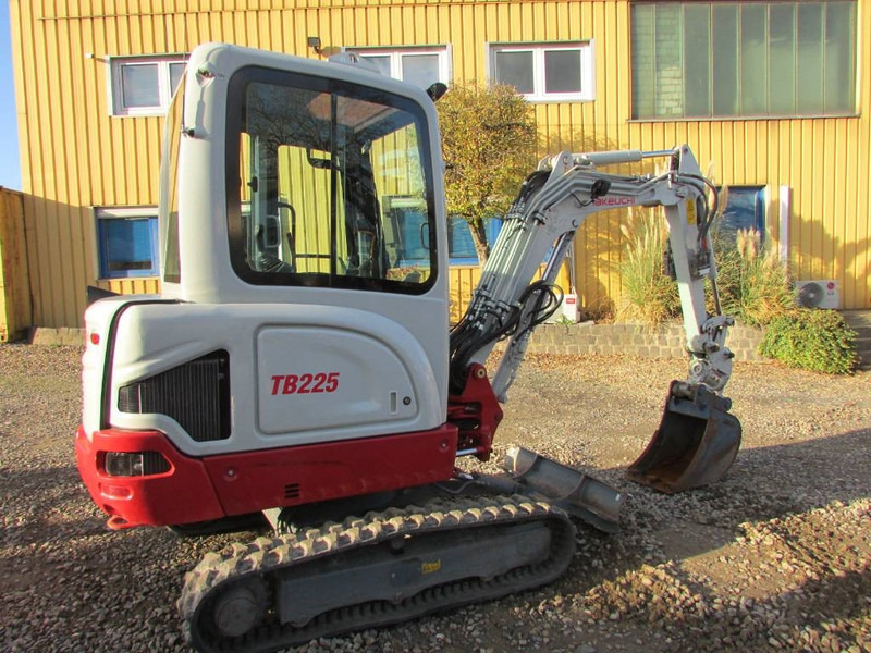 Takeuchi TB 225 V3 Minibagger 30.500 EUR - Mini rýpadlo: obrázek 4 Takeuchi TB 225 V3 Minibagger 30.500 EUR - Mini rýpadlo: obrázek 4