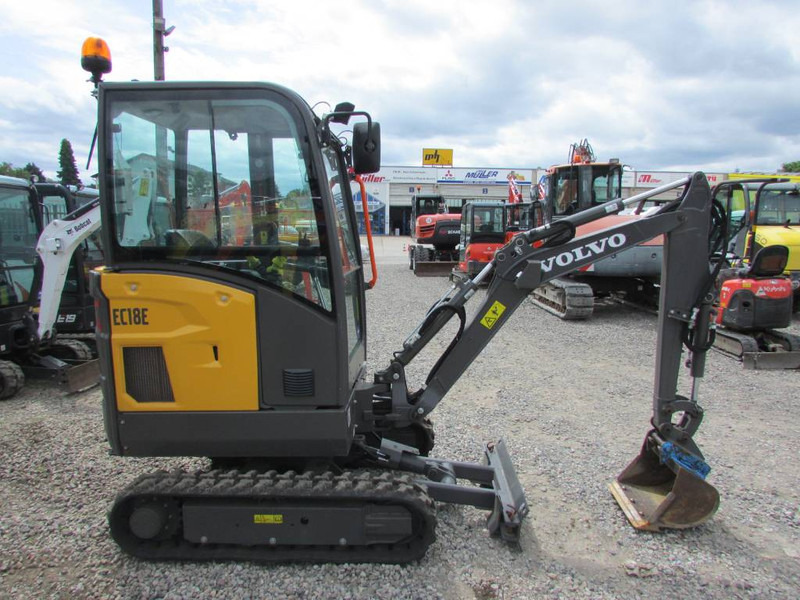 Volvo EC 18 E Minibagger 24.500 EUR - Mini rýpadlo: obrázek 4 Volvo EC 18 E Minibagger 24.500 EUR - Mini rýpadlo: obrázek 4
