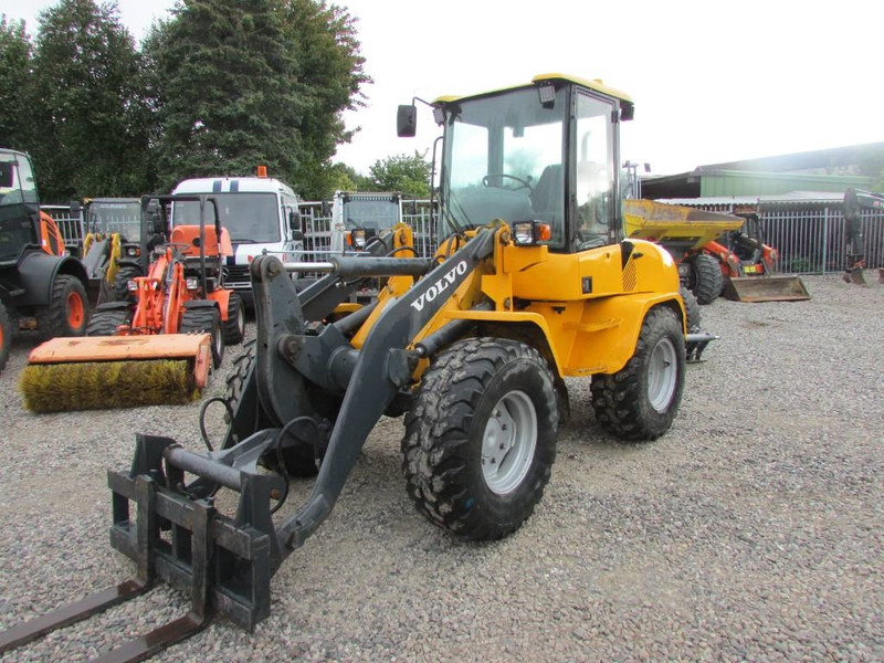 Volvo L 35 B-Z Radlader 16.000 EUR - Kolový nakladač: obrázek 2 Volvo L 35 B-Z Radlader 16.000 EUR - Kolový nakladač: obrázek 2