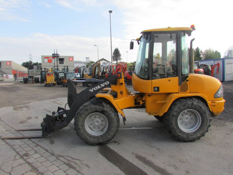 Volvo L 35 B-Z Radlader 18.000 EUR - Kolový nakladač: obrázek 1 Volvo L 35 B-Z Radlader 18.000 EUR - Kolový nakladač: obrázek 1