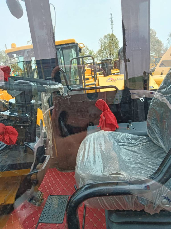 Kolový nakladač CATERPILLAR 966H: obrázek 6